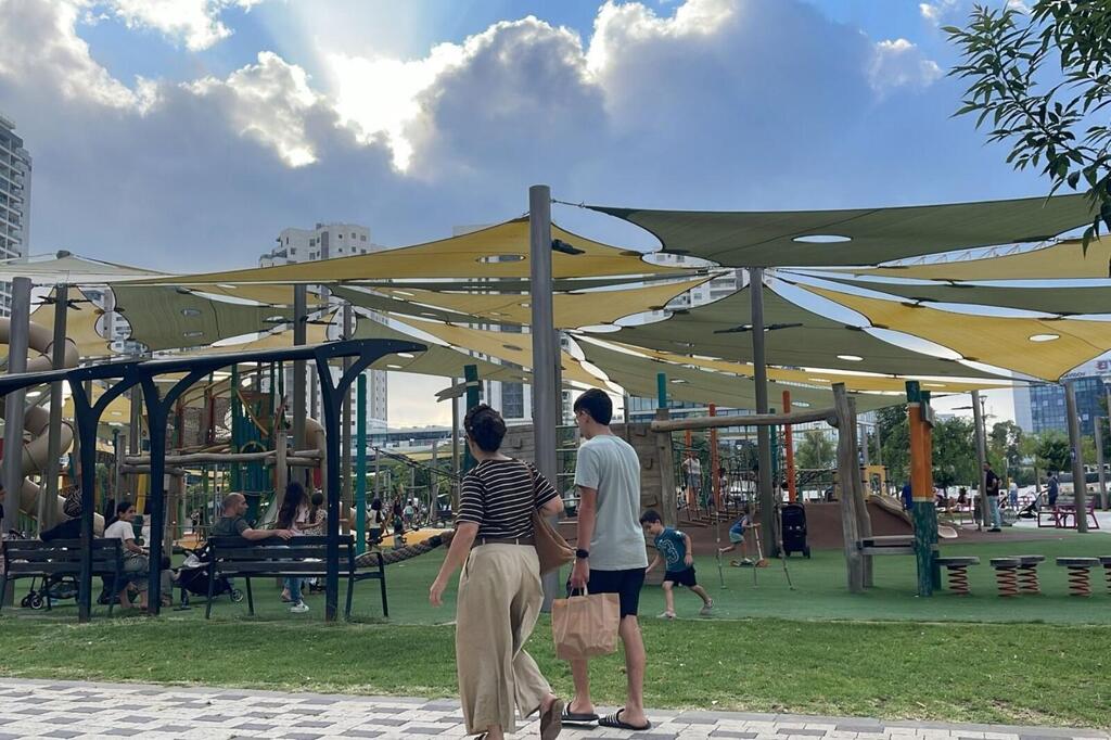 פארק יהורם גאון. הפארק הגדול באזור הממוקם בסמוך למתחמי הפנאי והעסקים החדשים.