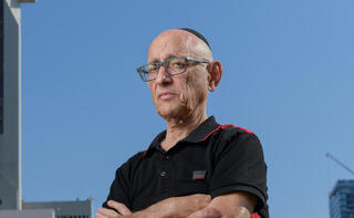  נגל. "כשנציגי איפא"ק אמרו לי 'אל תעז לבקש יותר מ־2 מיליארד דולר בשנה. ארצות הברית במצב קשה'. השבתי: 'הנה הדלת, כשאתם יוצאים, תסגרו אותה מאחוריכם'"