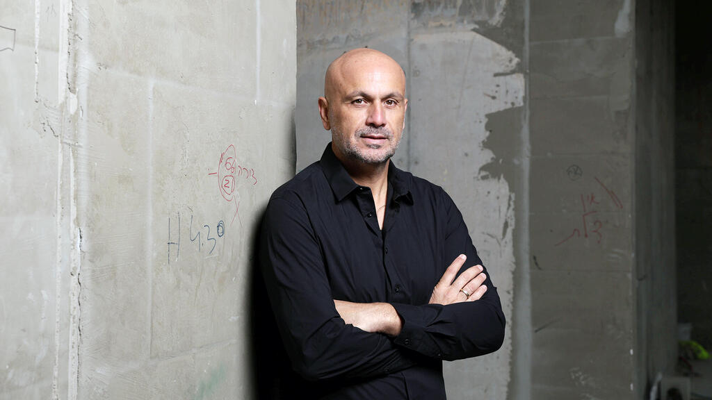 אלון עמרם מנכ"ל חברת נדל"ן