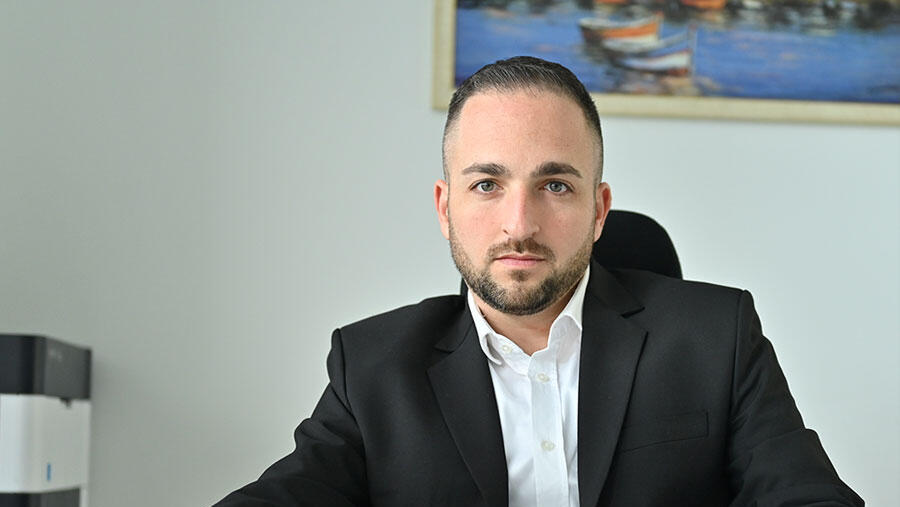 עו"ד דוד אילוז
