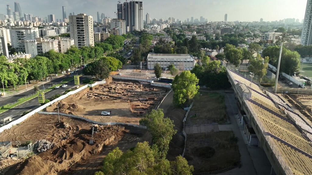 החפירות ליד אצטדיון וינטר (צילום: אמיל אלג'ם, רשות העתיקות) החפירות הארכיאולוגיות ליד אצטדיון וינטר ברמת גן