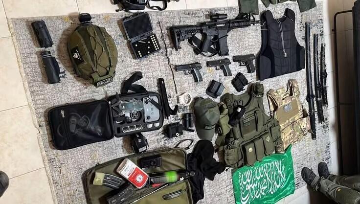 Arms found at Mustafa Issa's home. (Israel Police) Arms found at Mustafa Issa's home