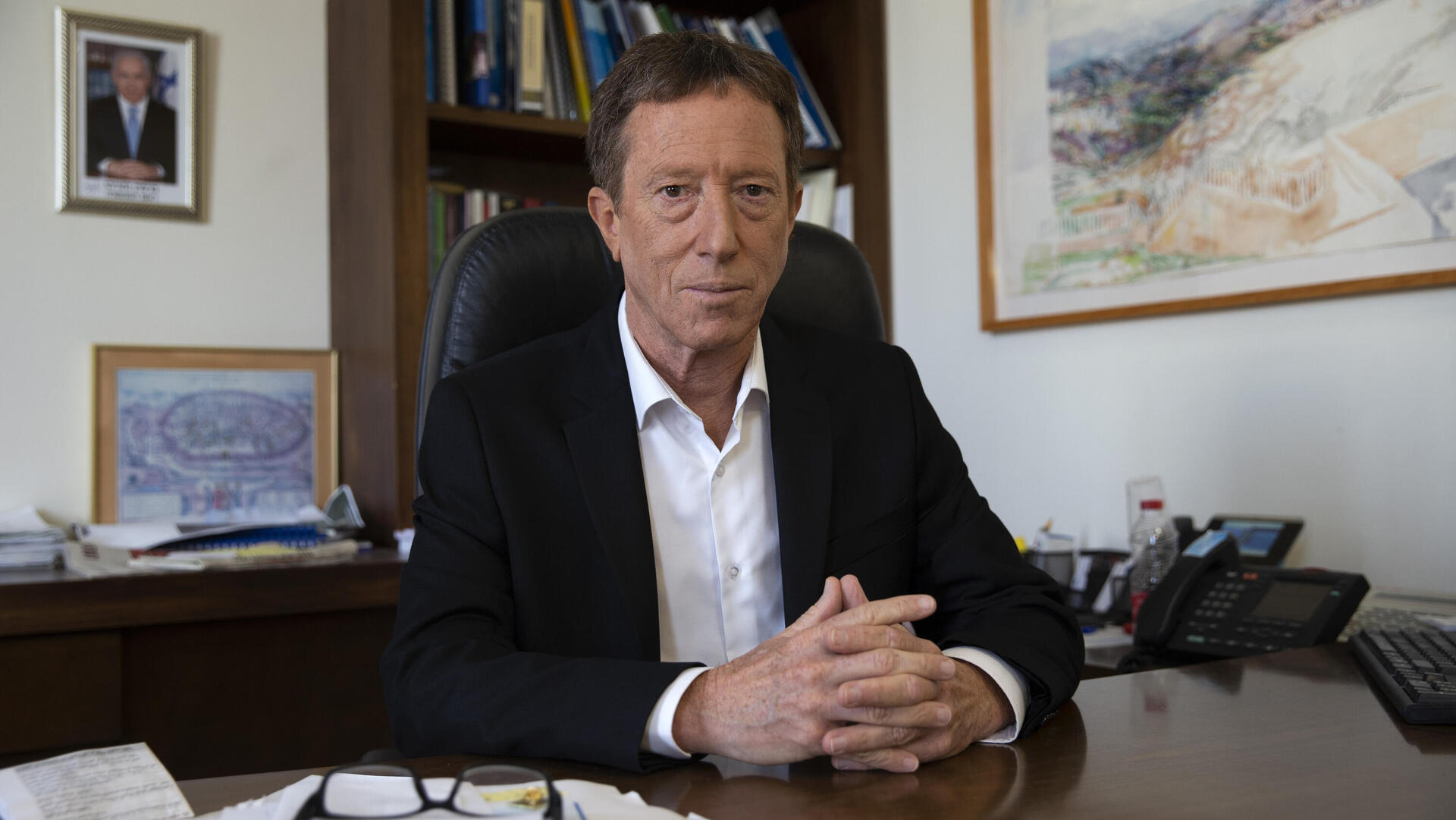 פרופ' שמחון. הצעה שחותרת תחת העיקרון הבסיסי ביותר של החיסכון לפנסיה — להתחיל לחסוך כמה שיותר, וכמה שיותר מוקדם