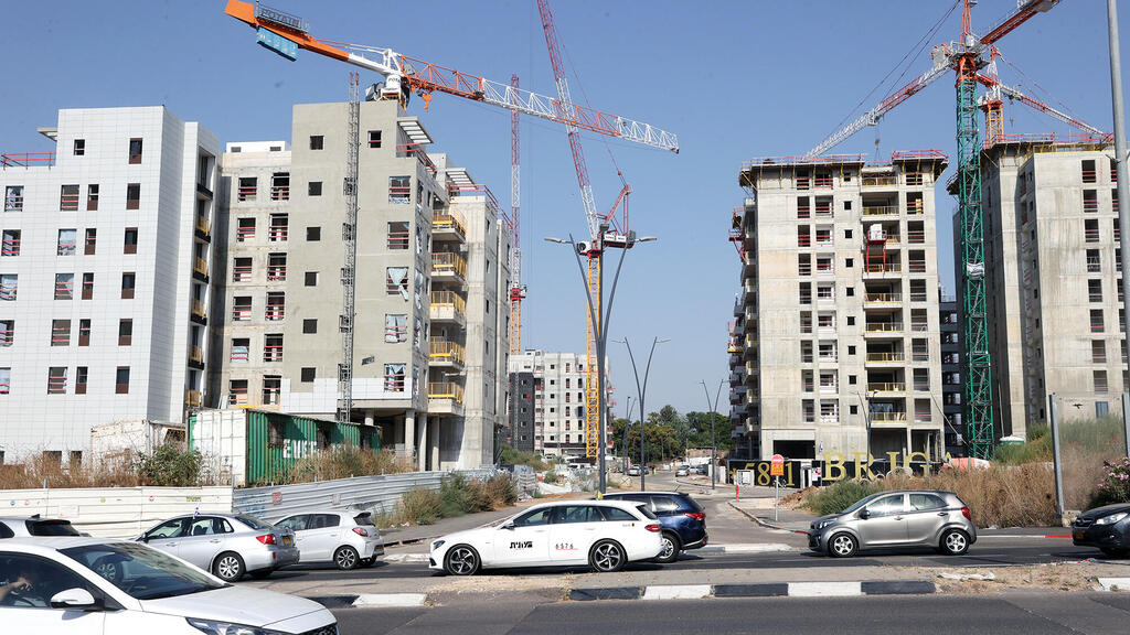 בנייה חדשה מתחם המאה ב רעננה