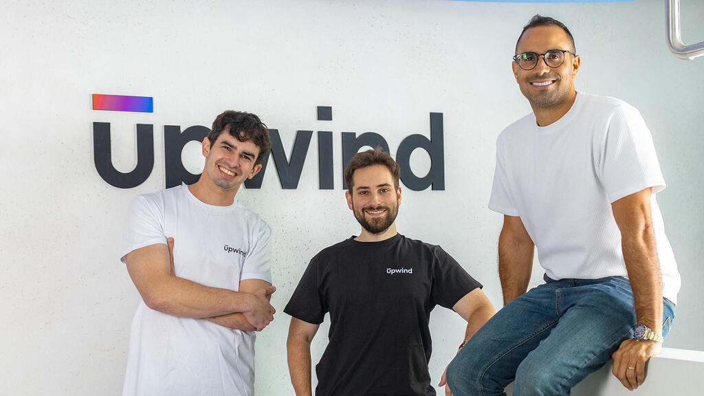 מימין עמירם שחר עמרי לימור ו סער אנקונינה מייסדי חברת הסייבר אפווינד Upwind