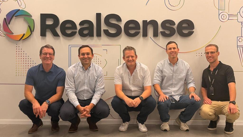 מנהלי רילסנס וקוגנקס (צילום: באדיבות RealSense) מנהלי רילסנס וקוגנקס