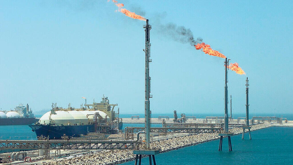 LNG facilities in Ras Laffan (Wikipedia) מתקני LNG בראס לפאן
