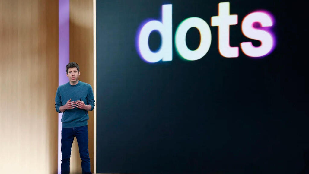 מנכ"ל OpenAI סם אלטמן בכנס המפתחים של החברה (צילום: AP Photo/Jeff Chiu) מנכ"ל OpenAI סם אלטמן בכנס המפתחים של החברה