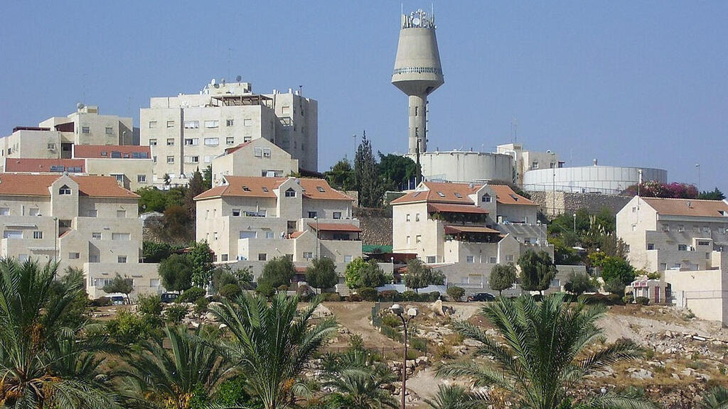 מעלה אדומים. פעילות הקשורה להתנחלויות עומדת בבסיס המאגר (צילום: ויקיפדיה) שכונה בישוב מעלה אדומים