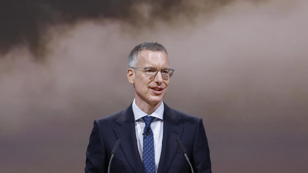 יו"ר מיוניק רה כריסטוף יורקה. "סערת ה־ AI מחזקת את ההחלטה שלנו להימכר לארגון גדול, כי היא עלולה למוטט שחקנים קטנים יותר"