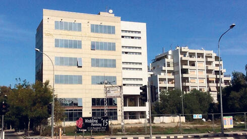 צילום: גוגל מפס הכסף של השכן: הבורסה בתל אביב בוחנת את רכישת הבורסה בקפריסין