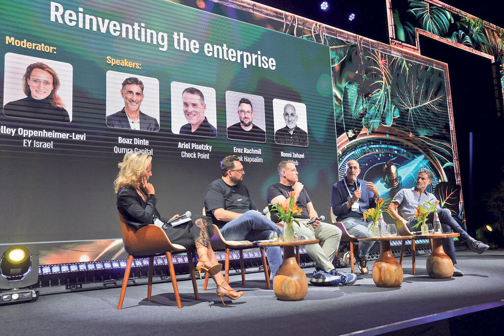 The JOURNEY 2026 "Reinventing the Enterprise" panel. (Photo: Nimrod Glickman) כנס ג'רני - פאנל נתי גינור אלי ברדה איתי בן זאב ד"ר עדי הורוויץ לביא חגי שרייבר עו"ד גלעד זוהרי שותף