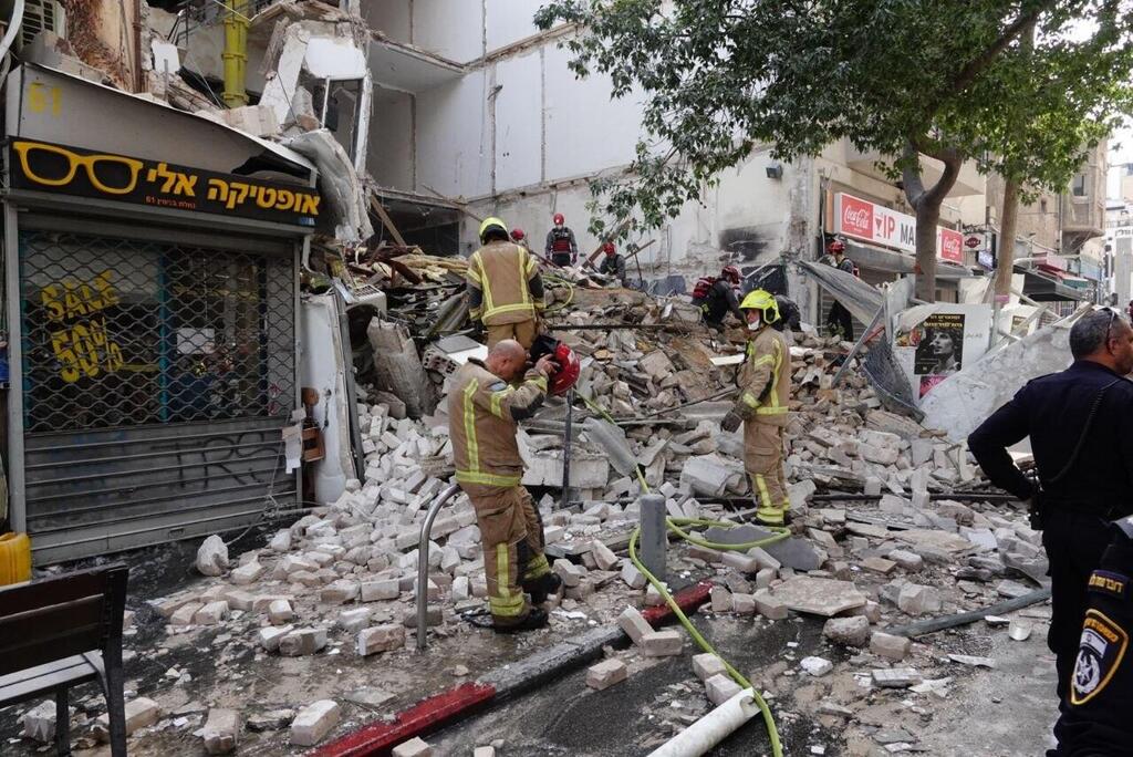 בניין ב רחוב נחלת בנימין ש קרס ב תל אביב (צילום: שאול גולן) בניין ב רחוב נחלת בנימין ש קרס ב תל אביב
