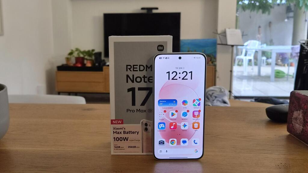 סמארטפון שיאומי Redmi Note 17 Pro Max (צילום: איתי שמושקוביץ) סמארטפון שיאומי Redmi Note 17 Pro Max