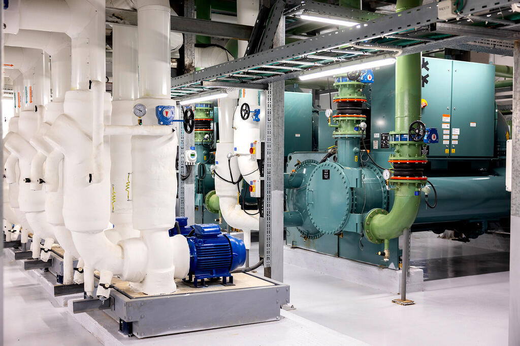 A cooling room at a data center in Kfar Saba. Many communities around the world are demanding that the polluting facilities be kept away from them. (Photo: Eli Desa) חוות שרתים חדר קירור של מרכז נתונים בכפר סבא