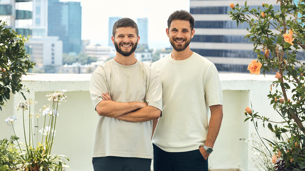 מייסדי מייב, רזיאל אורן (מימין) וגיא אשל (צילום: אורון קפלן) מייסדי MAVE מייב מימין רזיאל אורן ו גיא אשל