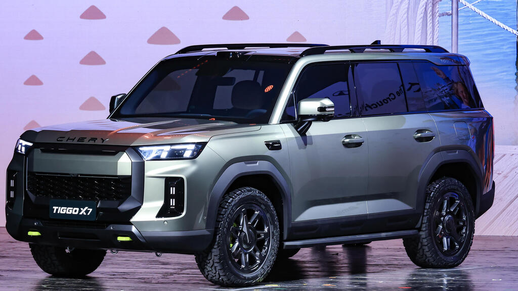 רכב כביש שטח 4 - Chery TIGGO X7. "מחווה" ליצרנים מערביים (אתר היצרן) רכב כביש שטח 4 - Chery TIGGO X7
