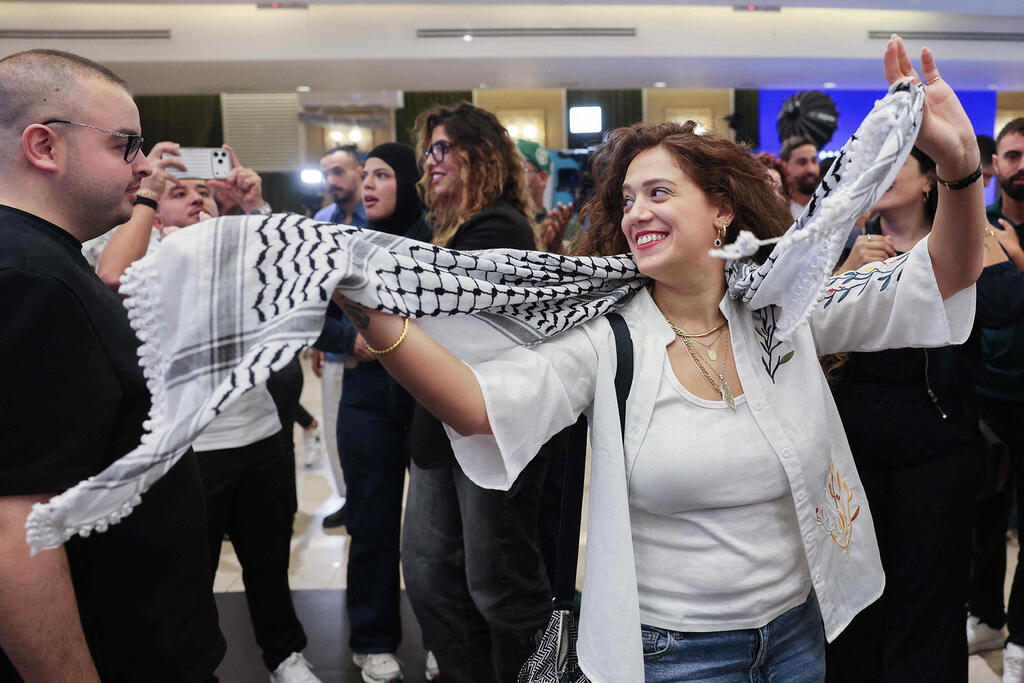 נצרת הרשימה המשותפת שמחה חגיגות אנשים מגיבים ל תוצאות ה מדגמים בחירות