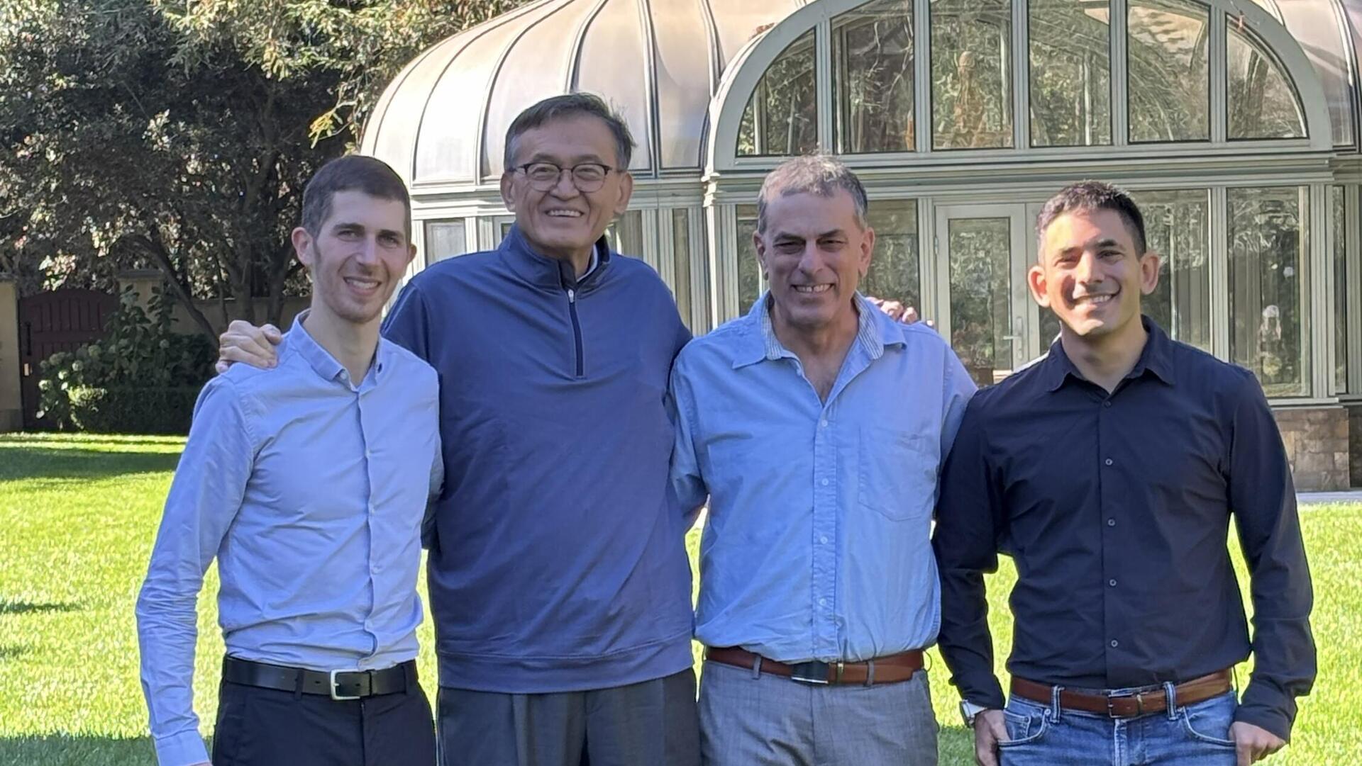 Classiq founders alongside Intel CEO Lip-Bu Tan