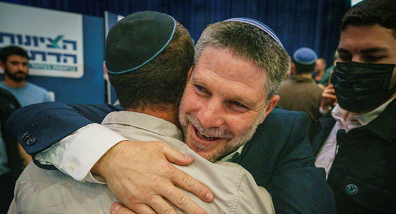 בצלאל סמוטריץ' במטה הציונות הדתית