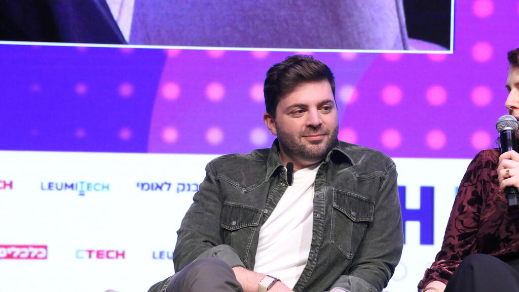 Team8 co-founder Liran Grinberg (Reyan Preuss ) לירן גרינברג, מייסד ושותף מנהל ב-Team8, בכנס Tech1