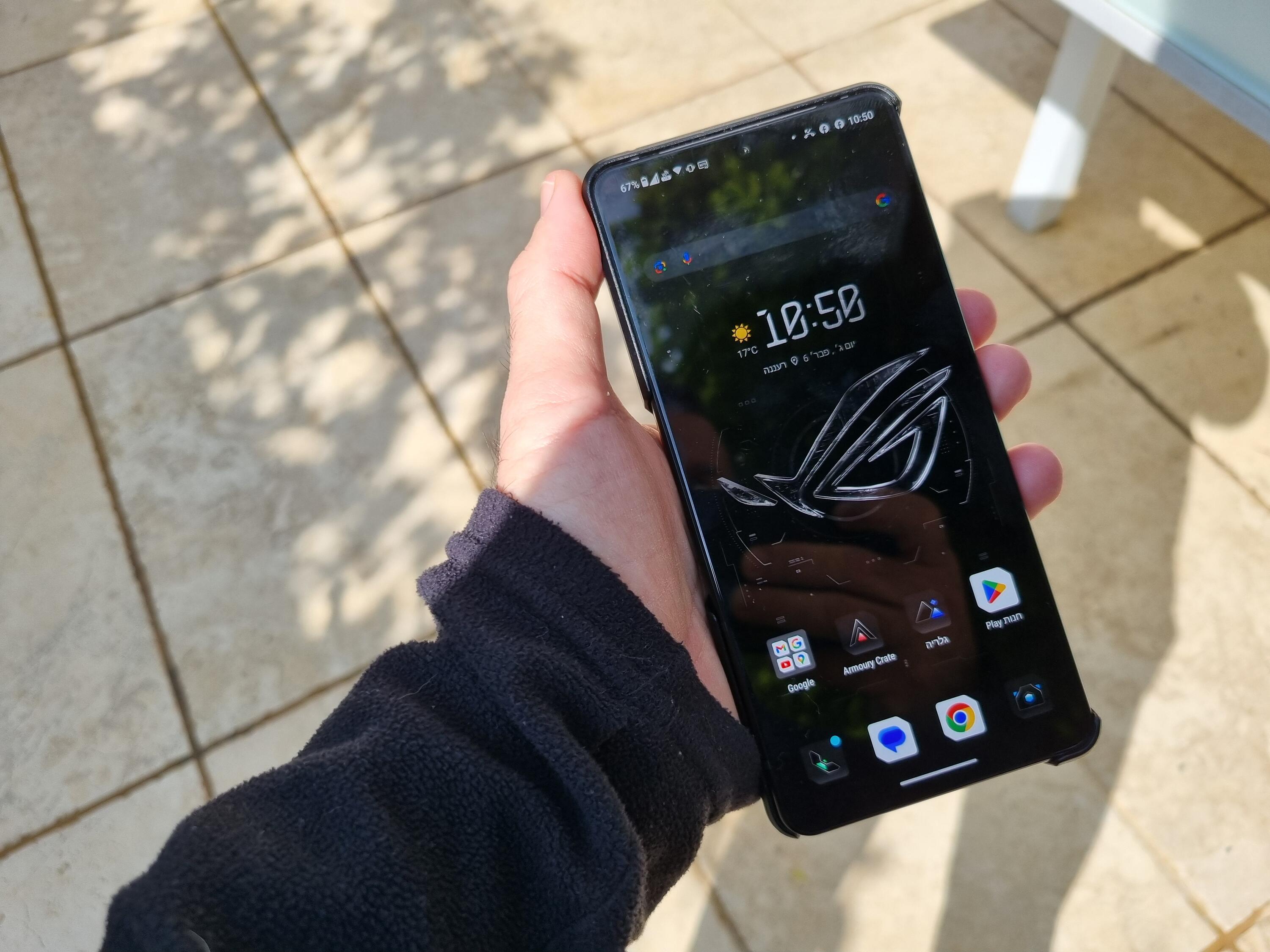Asus ROG Phone 8 Pro: A smartphone for gamers that is great for 