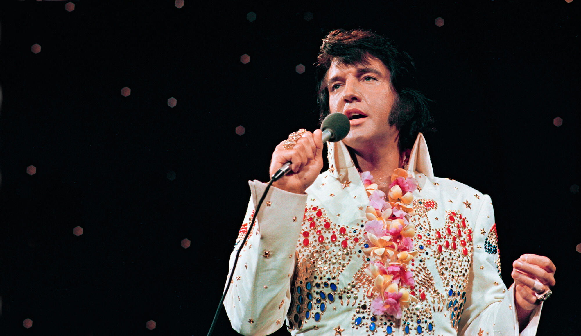 The king and AI: Elvis vs copyright infringement | Ctech